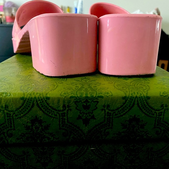 Pink Gucci Block Sandals - Picture 3 of 10